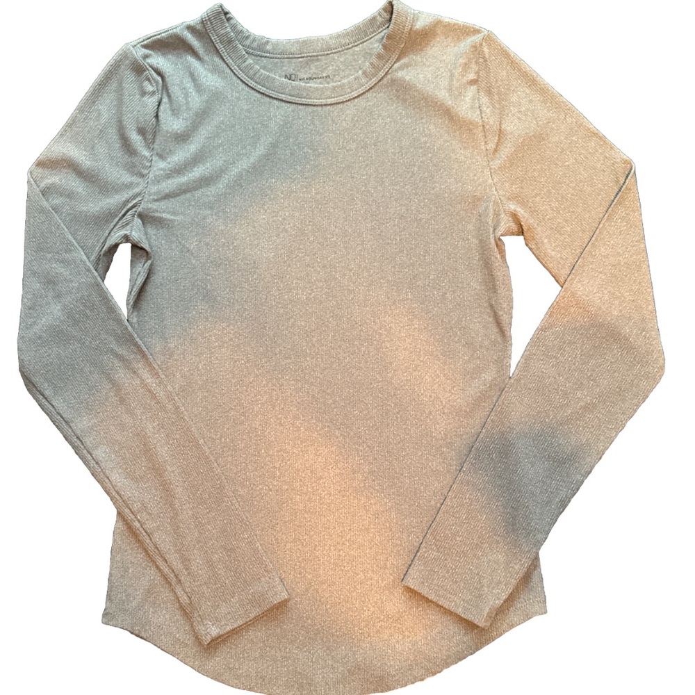 NWOT-No Boundairies Women’s Size S Long sleeve Shirt